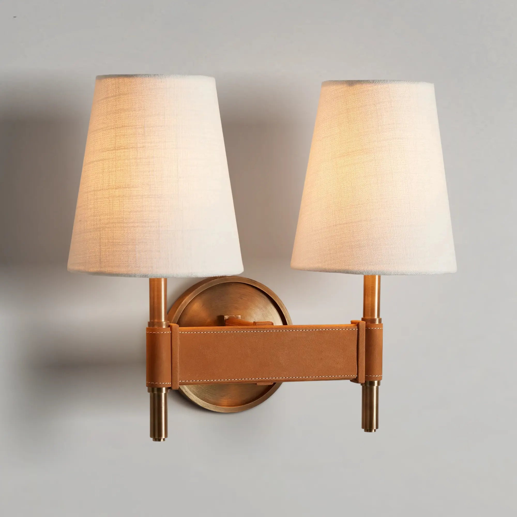 Hastinas Double Sconce
