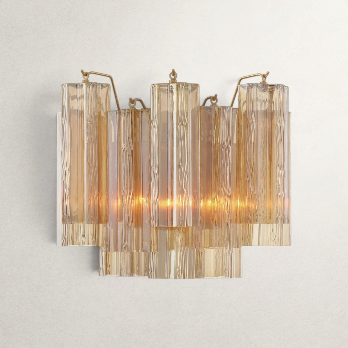 Adelis Sconce