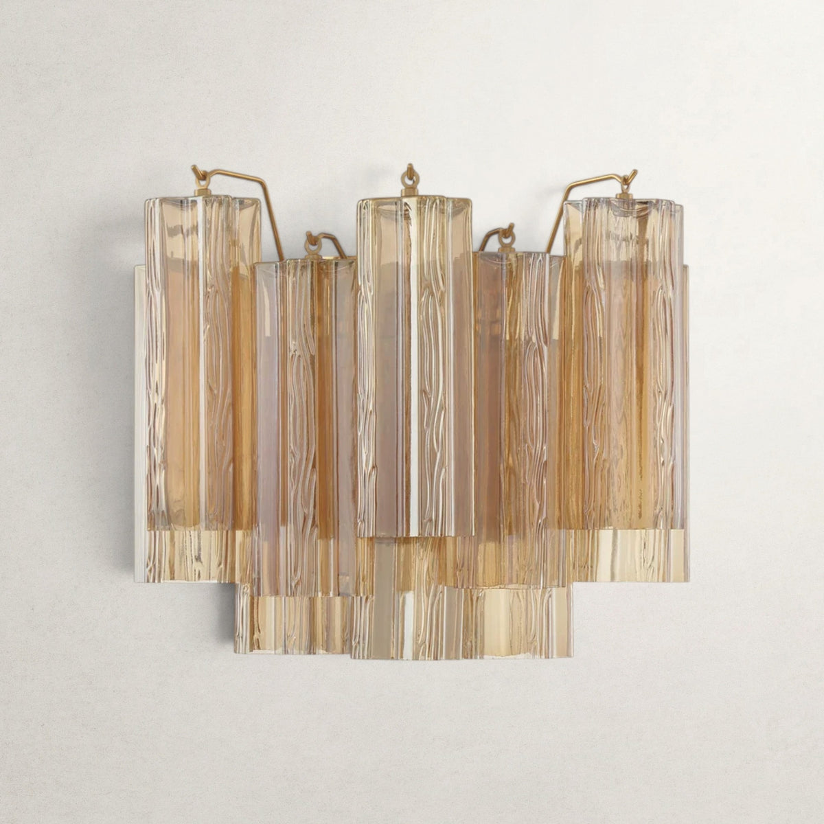Adelis Sconce