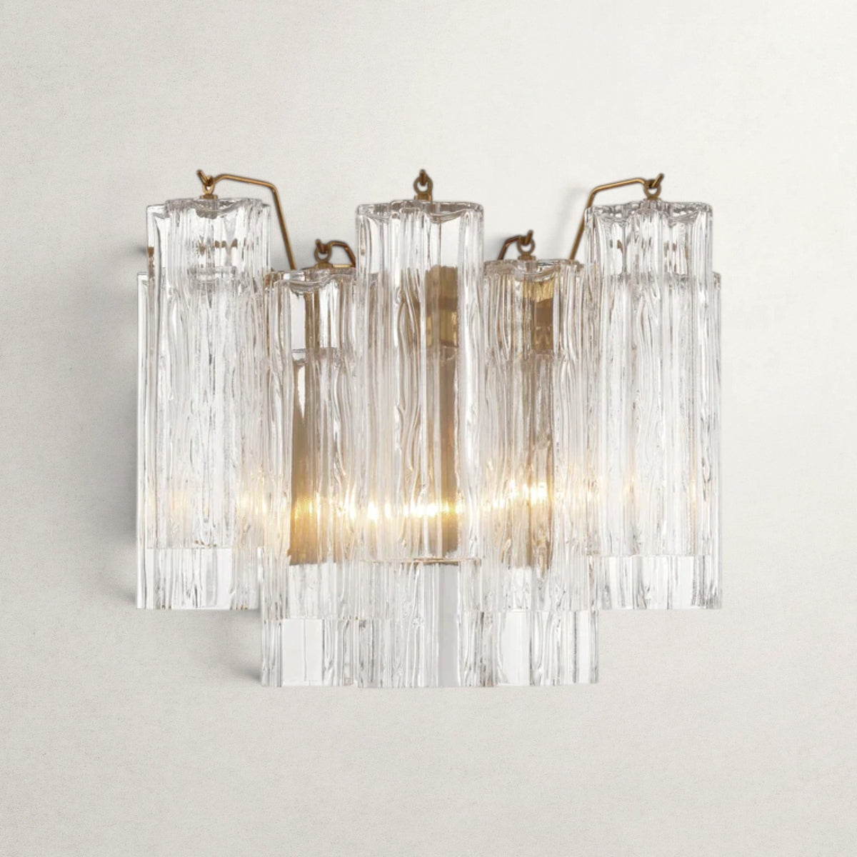 Adelis Sconce