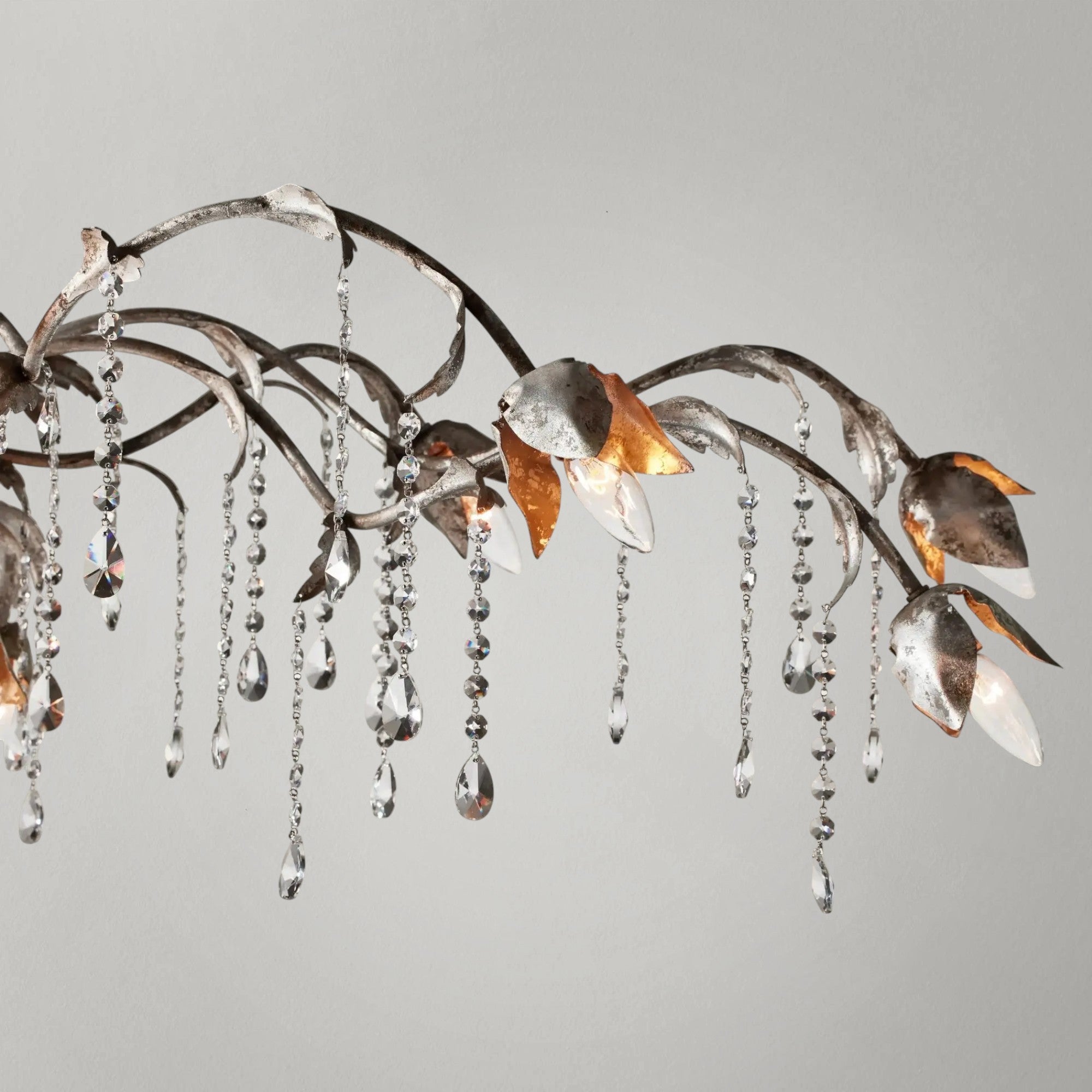 Vaticcio Linear Chandelier
